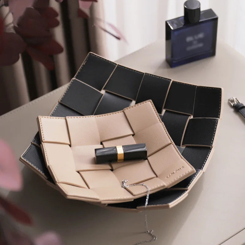 The Nomad Tray