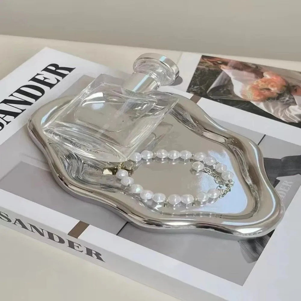 The Empiria Tray