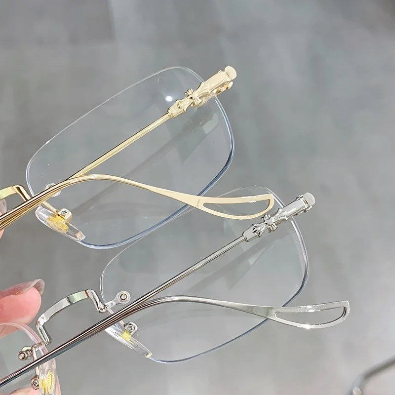 The Auravelle Frames